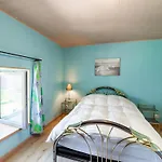 In Houffaliz With Garden Holiday home