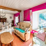 Дом отдыха In Houffaliz With Garden