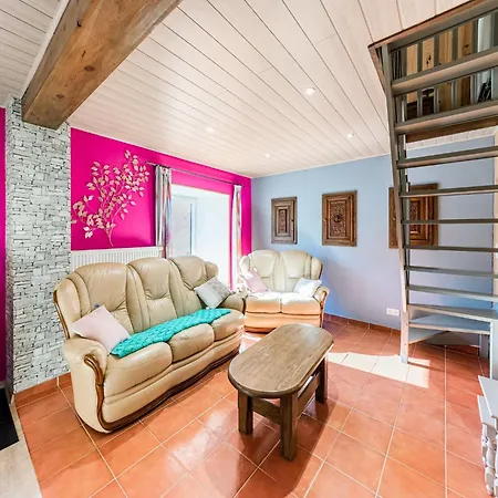 In Houffaliz With Garden 펜션 *