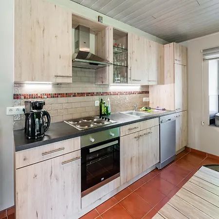 펜션 In Houffaliz With Garden *