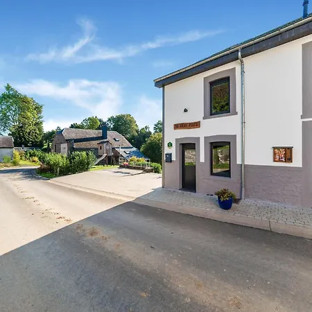 In Houffaliz With Garden