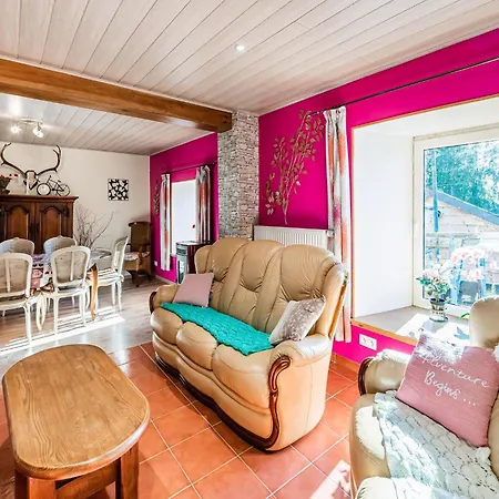 펜션 In Houffaliz With Garden