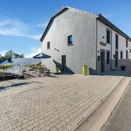 In Houffaliz With Garden 펜션 나드린